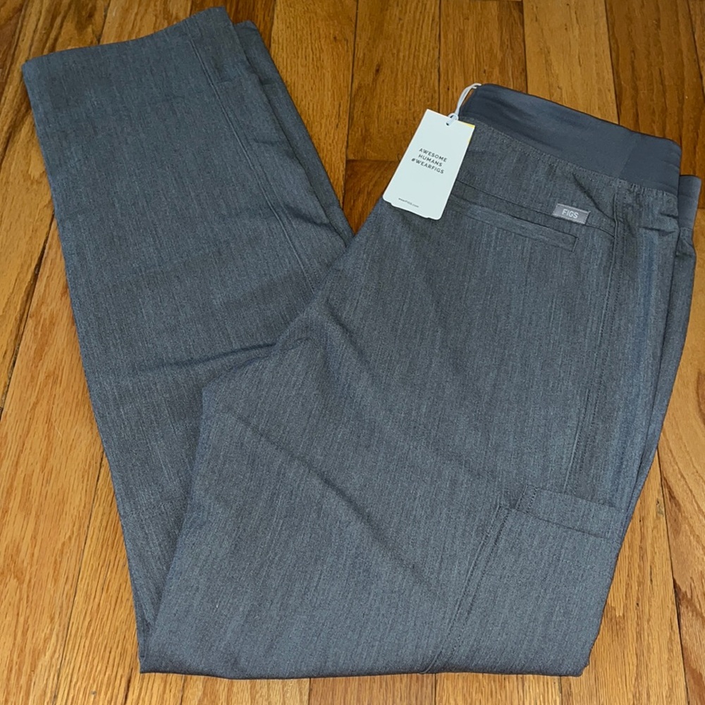 NWT men’s large graphite Figs Axim 2.0 cargo pant
